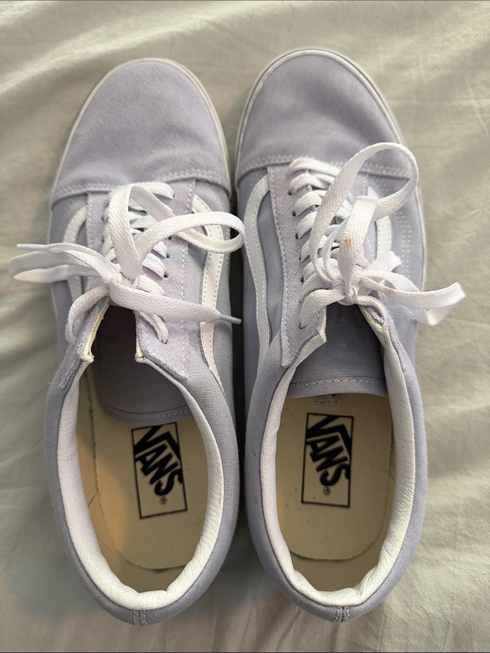 Vans Low-Top Sneakers in Light Gray and White
